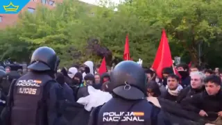 Полицаи използваха палки срещу протестиращи учители в Мадрид (видео)