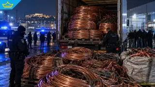 Кабели за милион евро изчезнали край Атина, арестуваха и български граждани