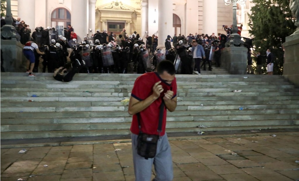 This image has an empty alt attribute; its file name is србиа02.jpg