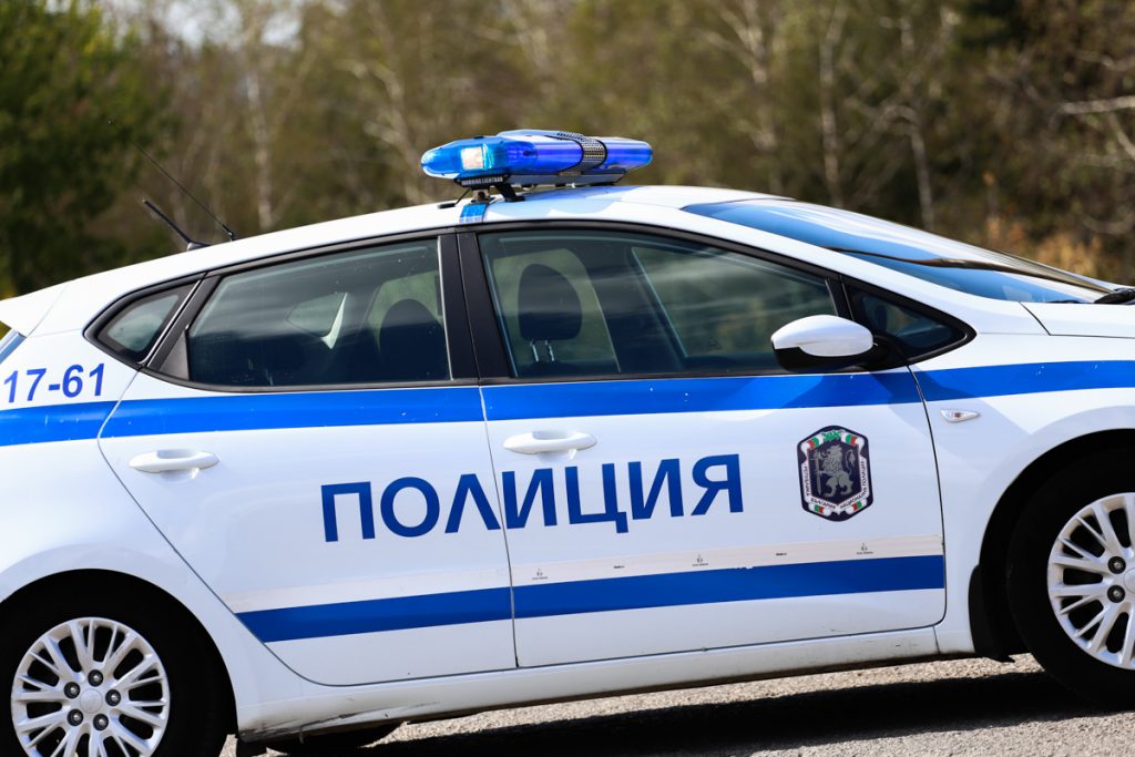 Дете от Пловдив подлуди полицията, звънна близо 200 пъти на спешен телефон 112