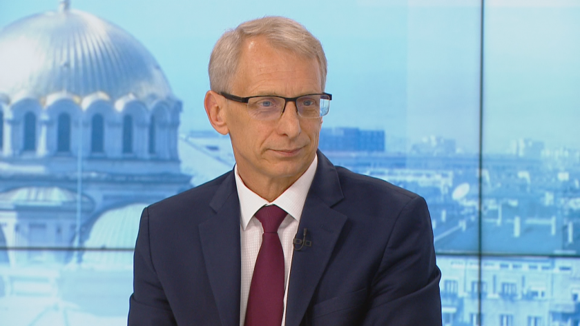 Денков: Ако успеем с тестването, децата вече няма да се налага да учат от вкъщи