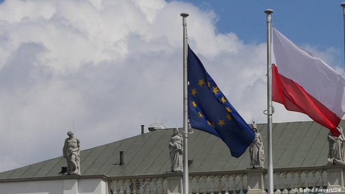 Полски кмет се превърна в герой за украинските бежанци въпреки миналото си