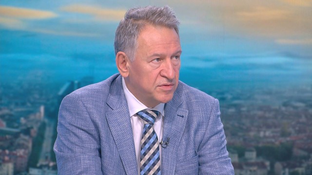 Вижте пълния списък с министри в състава на новия служебен кабинет