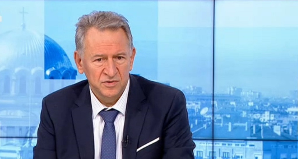 Министър Кацаров: "Ситуацията налага допълнителни ограничителни мерки" 