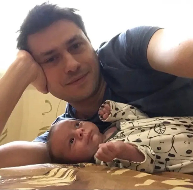 Британска двойка е блокирана в Украйна заради документите на бебето им, родено от сурогатна майка