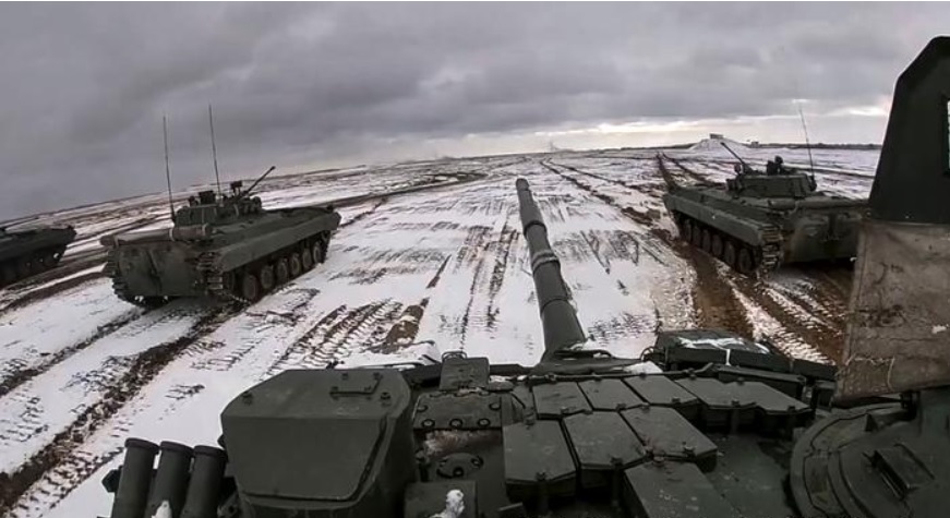 Русия затяга обръча около Украйна с 30 000 войници в Беларус