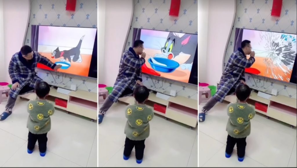 Находчив баща се прави, че пие мляко от анимацията "Том и Джери" (видео)